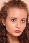 Актриса Полина Лунегова