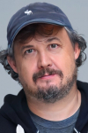 Продюсер, Сценарист, Монтажер, Режиссер, Актер дубляжа, Актер, Переводчик Василий Ровенский