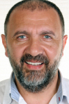 Актер Эртугрул Постоглу