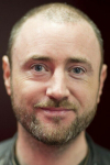 Режиссер, Сценарист Даррен Торнтон