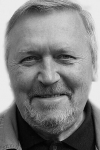 Режиссер, Сценарист, Актер, Монтажер Александр Рогожкин