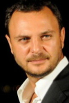 Актер Огюн Каптаноглу