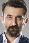 Актер Неджип Мемили